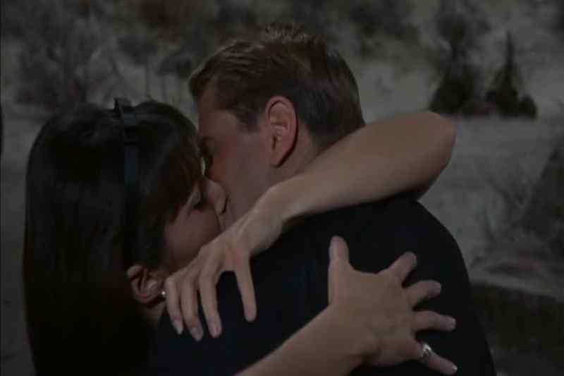 I don't wanna say goodbye to you
