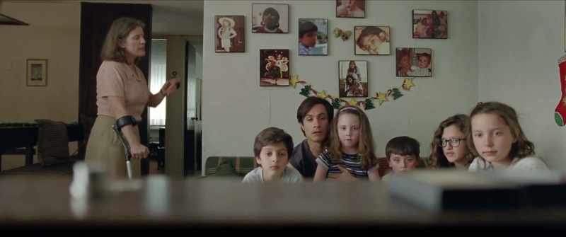 I don't want to, Mom. - Juan, come here