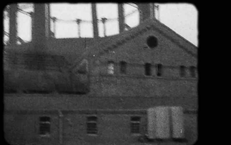 I finally traced the signal source to Shoreham Gasworks