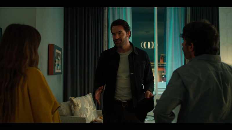 I go up to the bar, right, to confront her