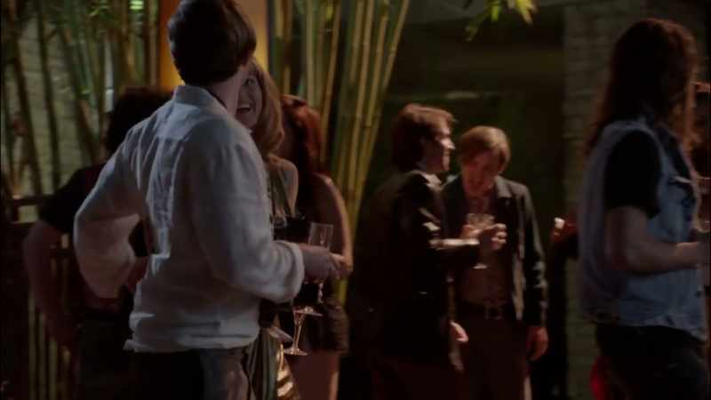 �� I GOT EVERYTHING ♪ [ CHUCKLES ]