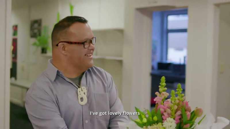 I got lovely flowers. - Uh-huh