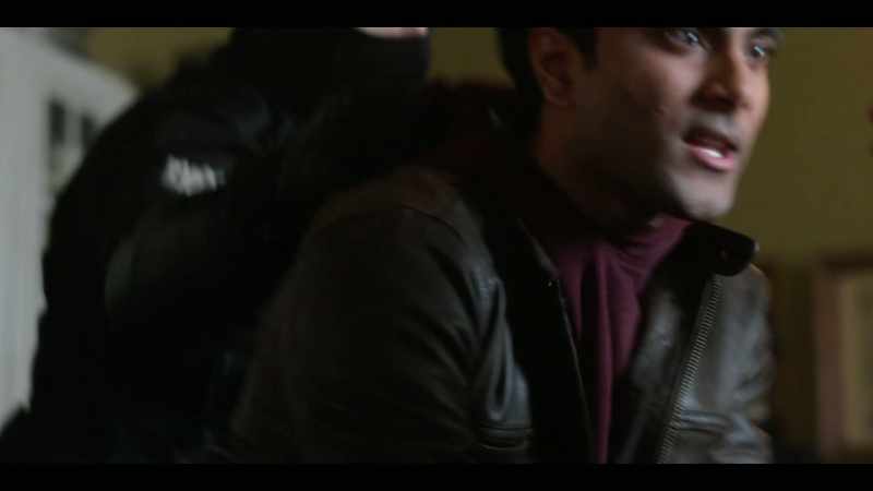 I got this. [grunts]