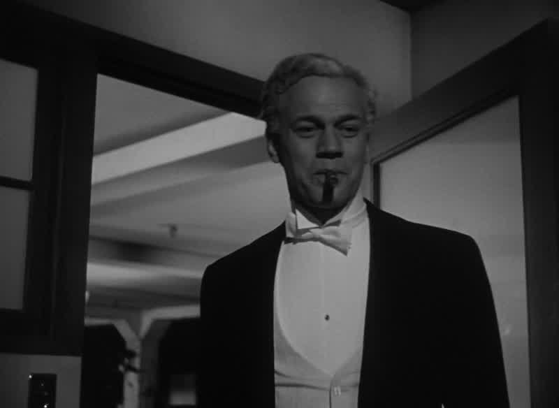 Mr Kane is finishing your review just the way you started itHe's writing a bad notice like you wanted it to beI guess that'll show you