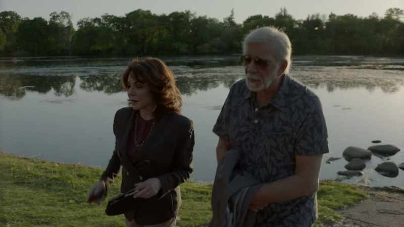 I hate the Bitterman's, I hate the club. - You hate everybody