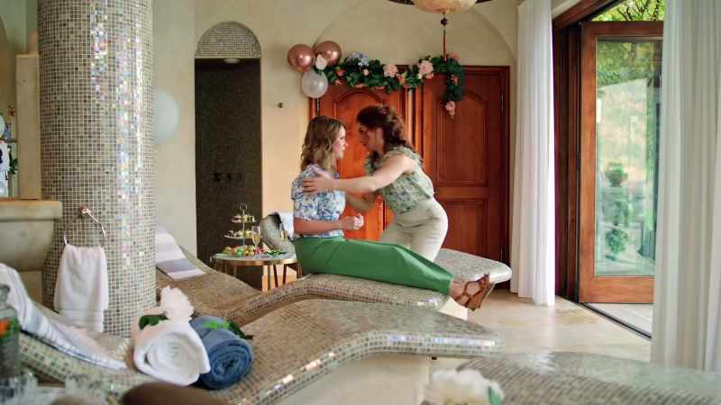 I-I don't think I can do that. - Of course you can