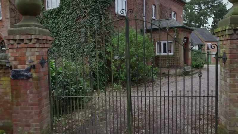 I just remember being inside the manor