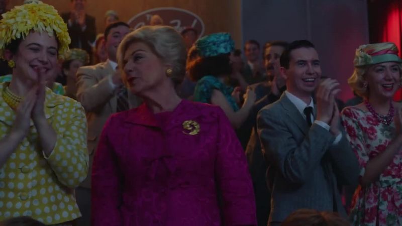 I just wish she'd worn a different dress