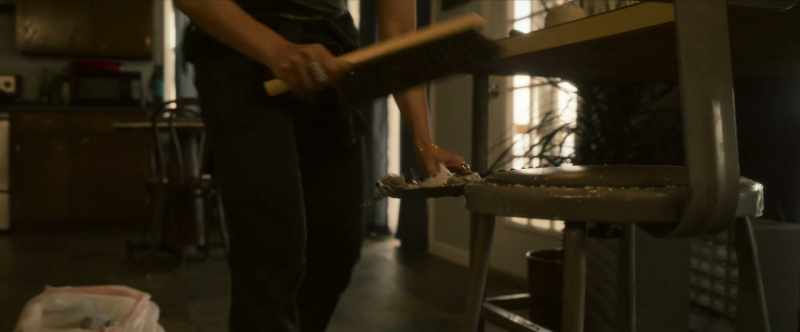 �� I keep on Turning these pages I write ♪