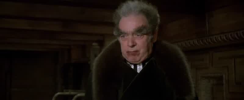 I know Thufir I'm sitting with my back to the doorI heard you Doctor Yuehand Gurney coming down the hallThose soundscould be imitatedI'd know the differenceYes Perhaps he would at that
