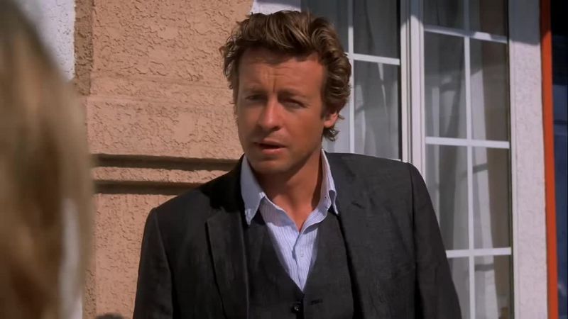 I know you, don't I? Are you with homicide?