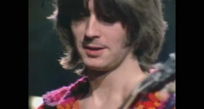 �� I look at you all see the love ♪