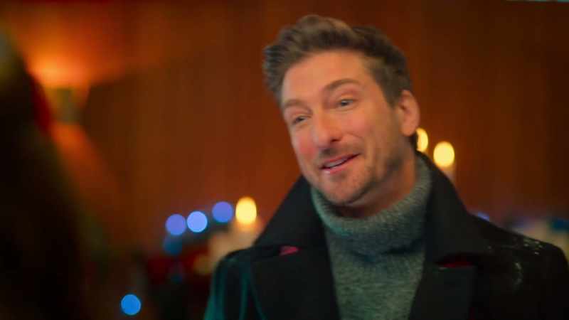 I love Christmas. -[chuckles]