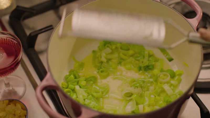 I mince in some garlic now