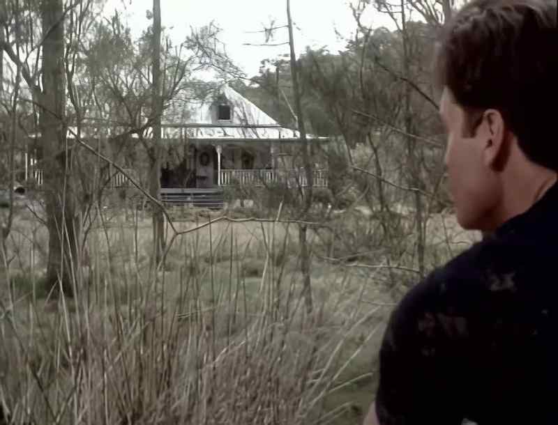 I need a closer look at the house, Selma