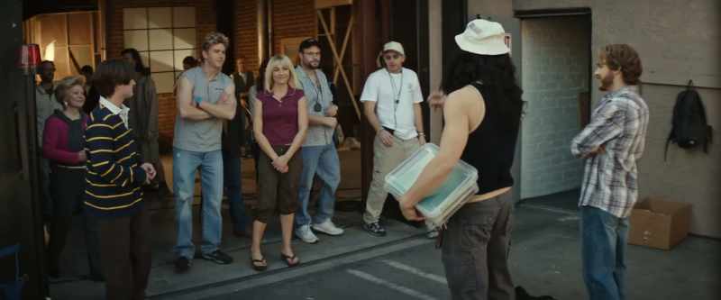 I need cast, crew, Marcus. Marcus, come here