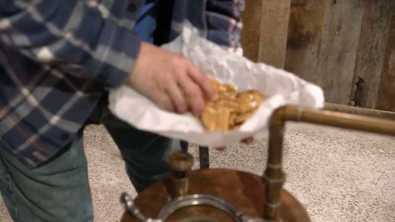 I put some peanut brittle them boiled peanuts