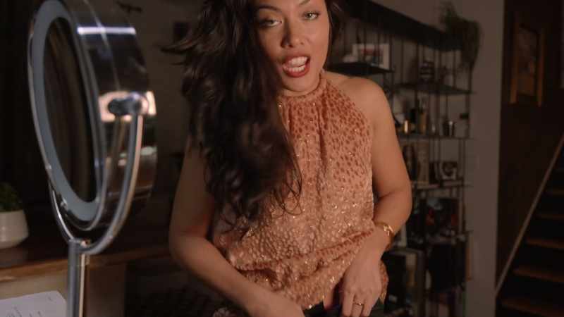 I react to strong female women