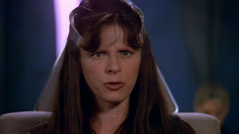 I read four Centauri warships. Too many to fight