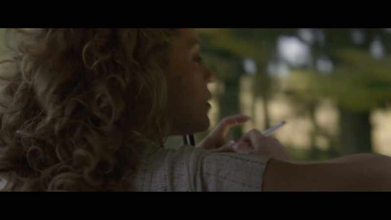 I remember the way she moved her hand in the car