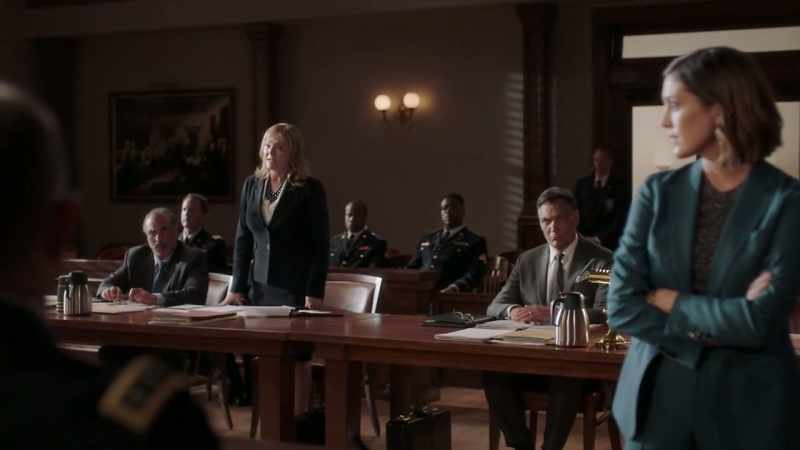 I request a brief meeting in chambers