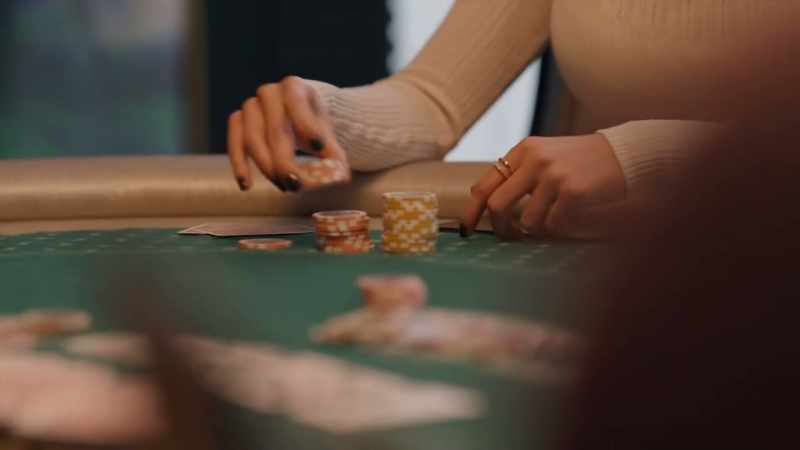 �� I roll my own dice ♪