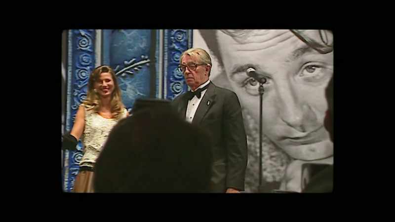 I saw a man here called Robert Mitchum