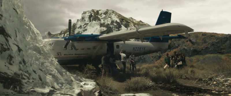 I saw a military plane land just over here