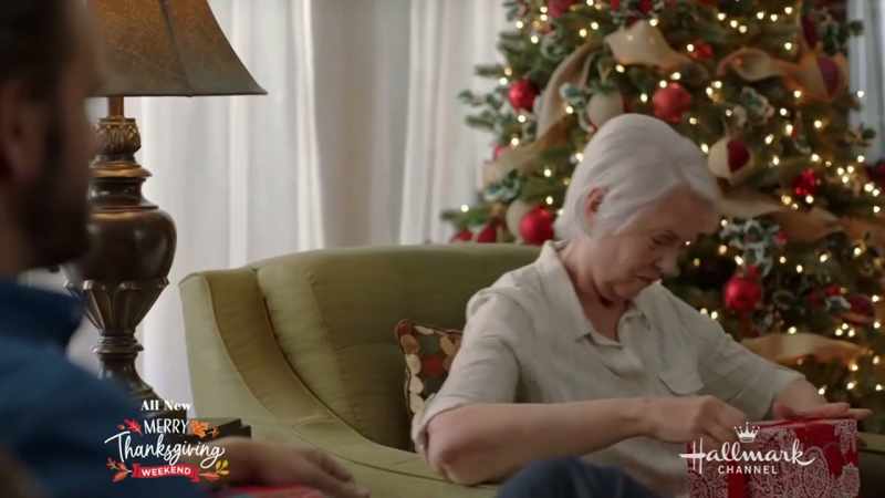 I saw you chatting it up with Donna