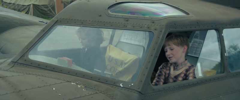 I see 'em. Straight ahead. Take maneuvers!