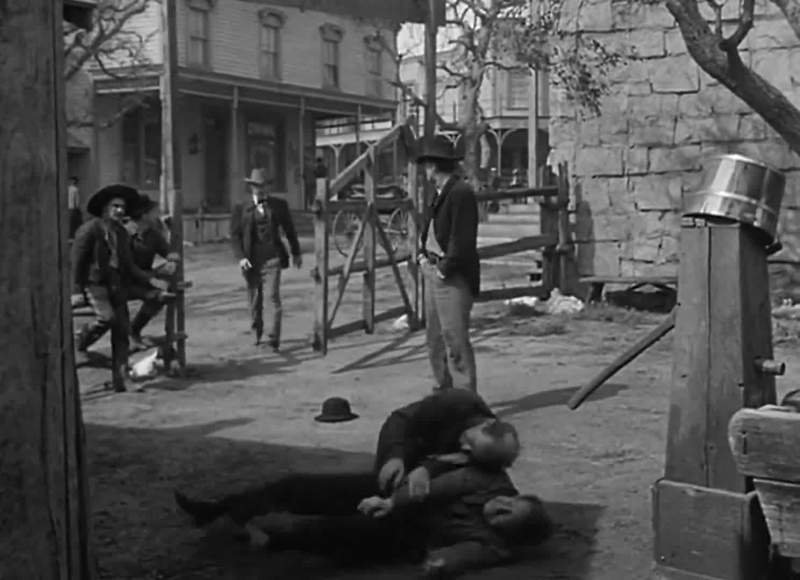 I seen better fights than this at a prayer meeting