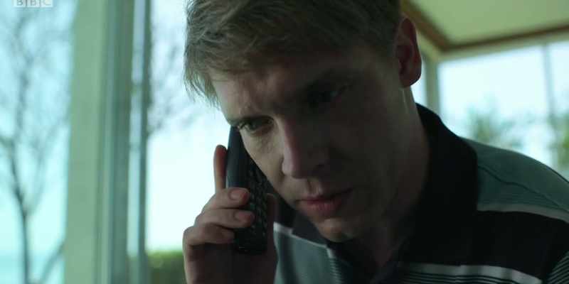 I think I can help you. Yes, Mr Knippenberg