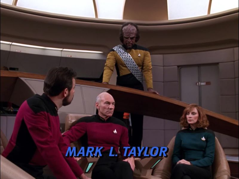 I think it's some sort of shuttlecraft
