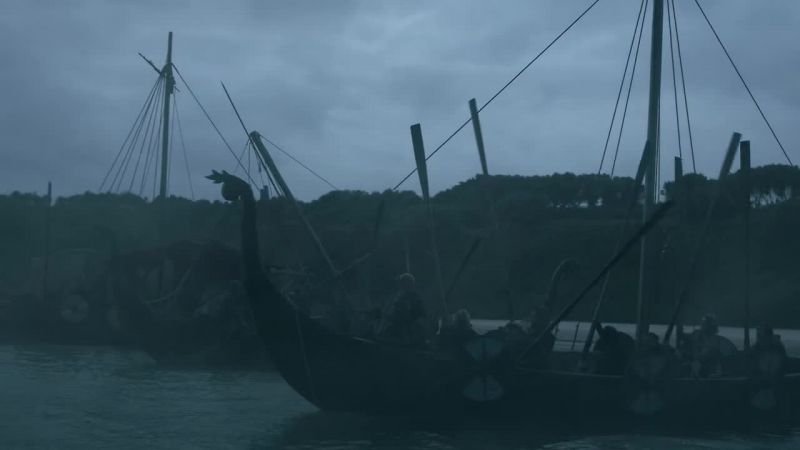 I think Ragnar is still in love with Lagertha