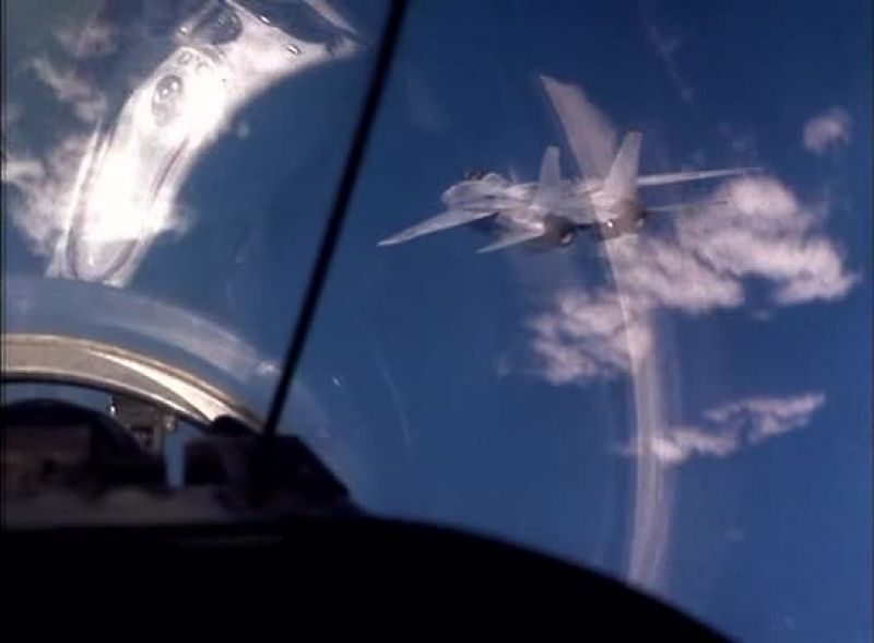 Thirty knots overtake