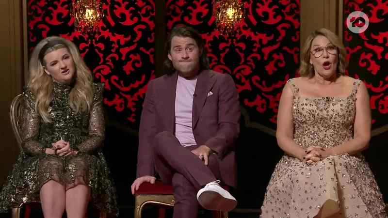 I thought we'd wrap things up with a Taskmaster Christmas party