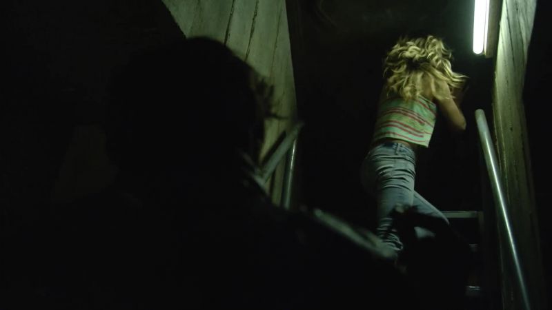 Mr. Rennie! Mr. Rennie! - Angie, my dad's not home. - Mr. Rennie, help! - My dad's not home! Mr. R
