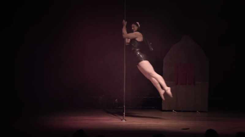 I took my very first pole dancing class
