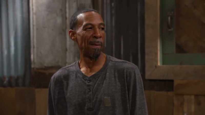 I use a yellow cornmeal