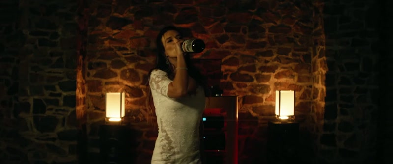�� I wake up every morning alone ♪