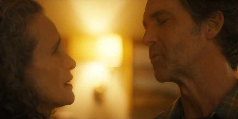 I want to win you back, Delly
