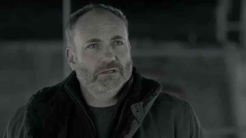 I won't shoot her. - You don't have to kill her