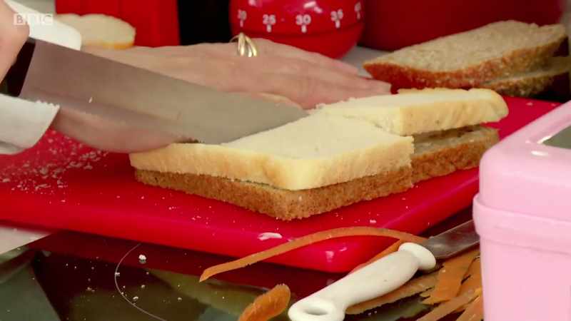 I would prefer the children to have a school dinner