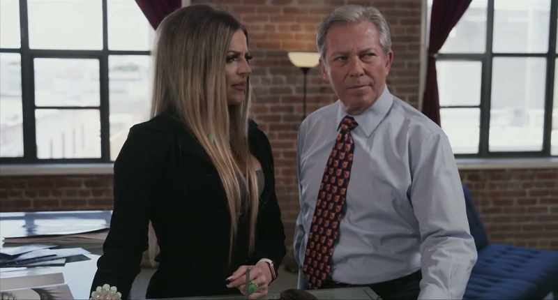 I wouldn't mind seeing that dick get hit by a bus