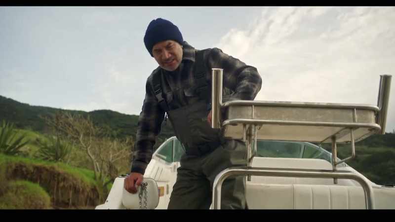 I wouldn't trust him to shine my hubcaps