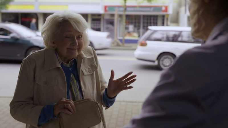 (Ian whistling) - Diane: He's shown