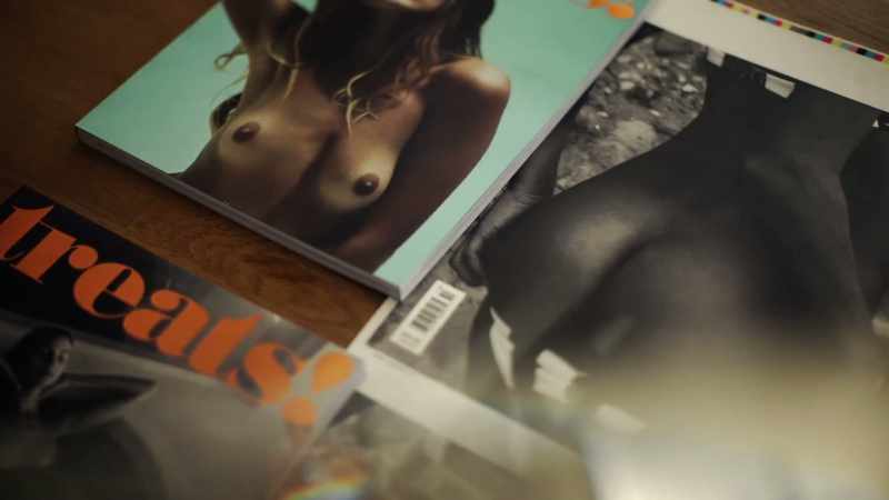I'd offer photographers a 200 page space to realize themselves