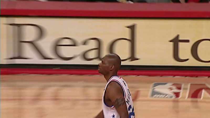 �Jamal Mashburn no para de anotar!