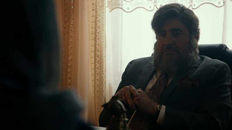 If a man's pubic hair was long enough to curl around the dowel