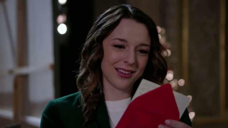 If you can overlook that, wear the scarf